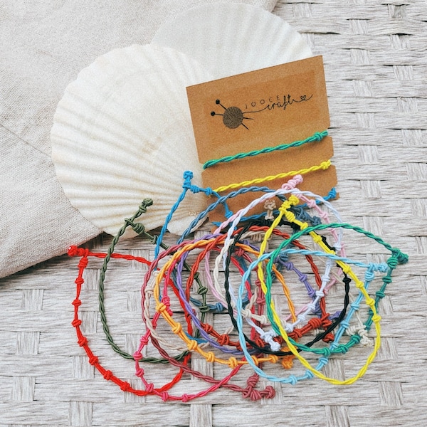 string bracelet tie