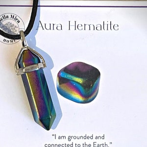Aura Hematite Colgante cilíndrico de 6 puntos - Root Chakra Healer Grounding Focus Concentration Crystal - En bolsa de regalo con tarjeta de información