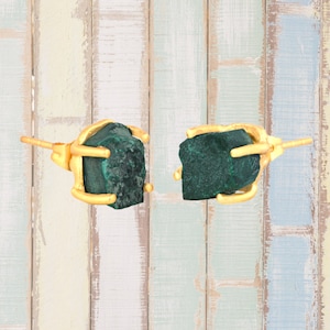 Pendientes de malaquita crudos calmantes para lealtad Liderazgo Comodidad y equilibrio - Configuración chapada en oro de 18k Enviado regalo lleno de tarjeta de información curativa