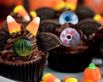 Edible Halloween Eyeball Toppers, 48 Wafer Paper Eyes