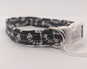 Fishbones on black cat or dog collar 6.5" - 9.5" adjustable white hardware, 1/2" wide