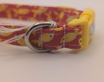 Goldfish on red cat collar 6.5" - 9.5" adjustable yellow solid hardware, 1/2" wide