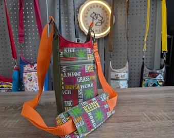 Ouid medicine lettuce waterproof water bottle crossbody bag
