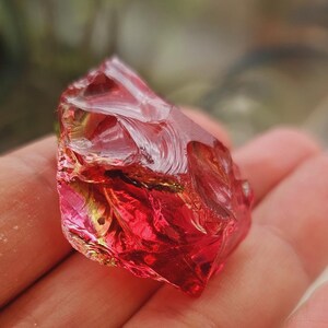 El corazón de Magdalena, dragón arcoíris Andara: guardián de la luz de la verdad divina, la sabiduría divina y el amor divino.