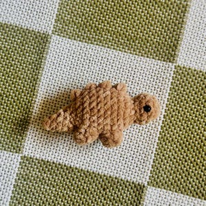 Dino Nugget Virkad Plysch Amigurumi Toy