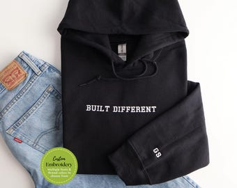 Sweat à capuche avec texte brodé personnalisé, cadeau pour couple, sweat à capuche et col rond avec texte personnalisé, fiançailles, anniversaires, cadeau de la Saint-Valentin