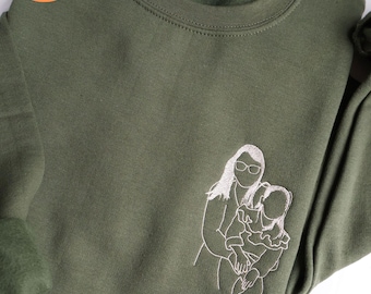 Sudadera bordada para el Día del Padre, sudadera con capucha para papá - Regalos personalizados para papá de parte de su hija o hijo con retrato, inicial y contorno en la manga.