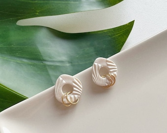 Ohrringe weiss perlmutt hochzeit muster Ohrringe Polymer Clay Ohrhänger Donut Form Ohrringe Statement Frauen Geschenk hangefertigt / ALOHA