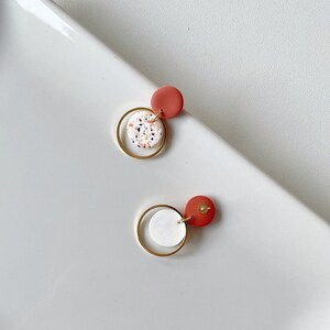 Earrings small minimalist elegant terracota with terrazzo pattern circle with gold ring surgical stainless steel-Kalua Gold EstudioKoaShop image 5