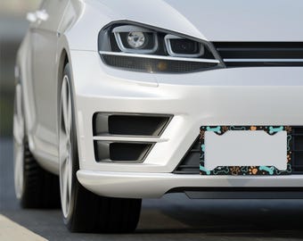 Pet-Themed Metal License Plate Frame: Paw Print Car Decor