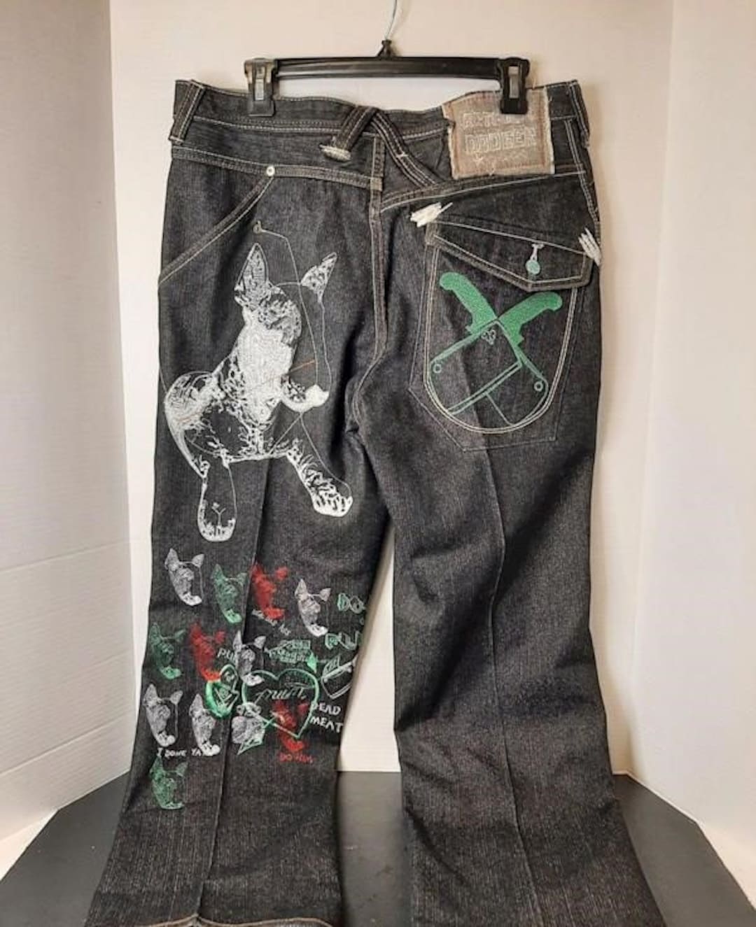 ARTFUL DODGER Men's Black British Fighting Dogs