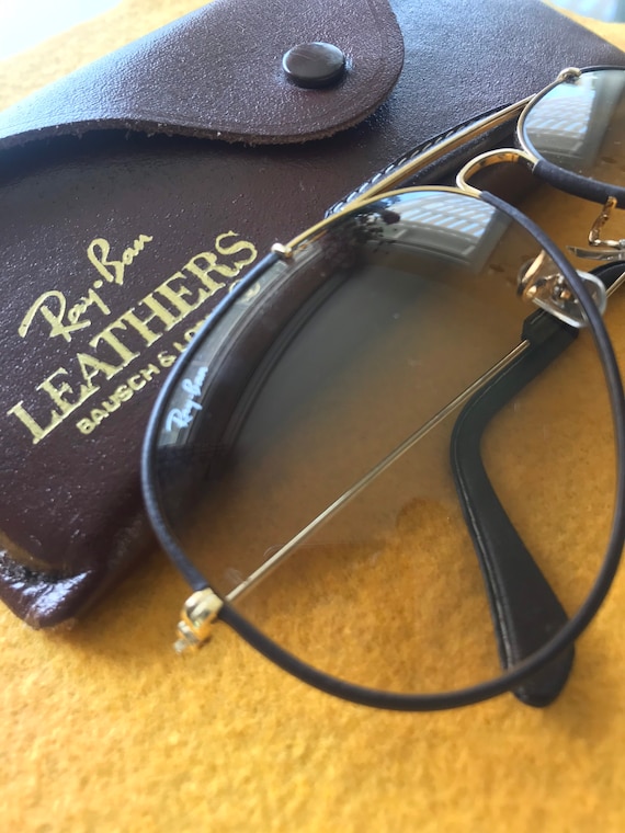 Vintage leather trim Ray Ban mint condition Bausc… - image 1