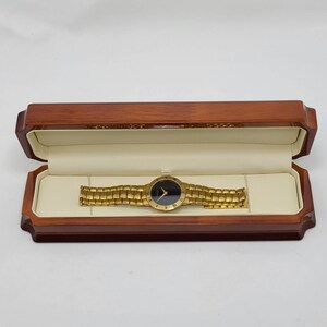 Vintage Gucci 3300.2M gold watch rare find