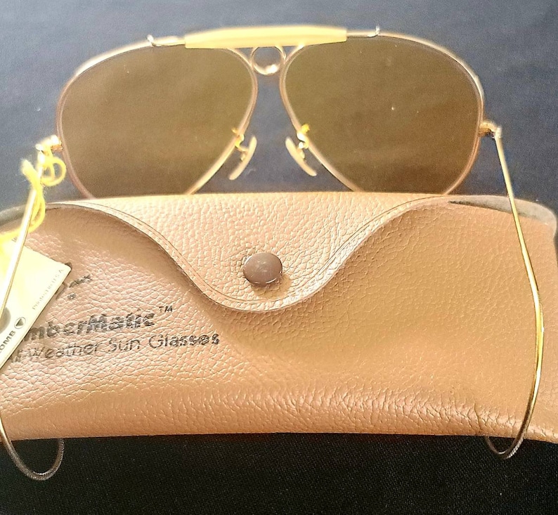 1970's Vintage Bausch & Lomb Ray-ban All-weather Ambermatic Shooting image 5