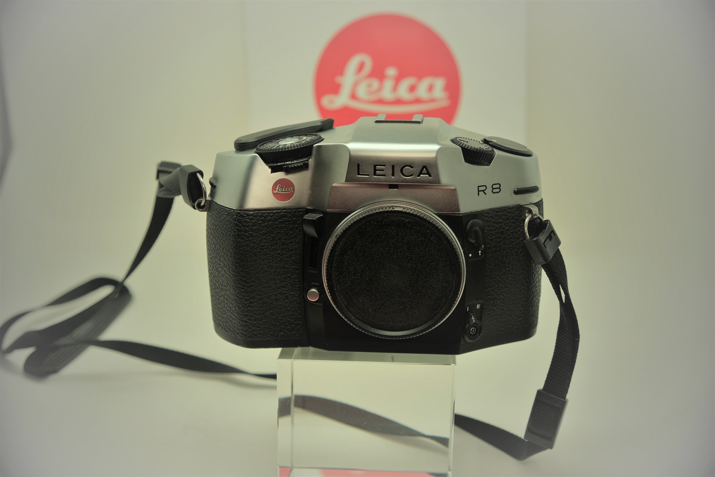 Leica R8 35mm SLR Film Camera Body - Etsy