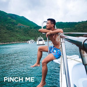 Men&#39;s Printed Swim Trunks: Recycled Polyester Beach Shorts
