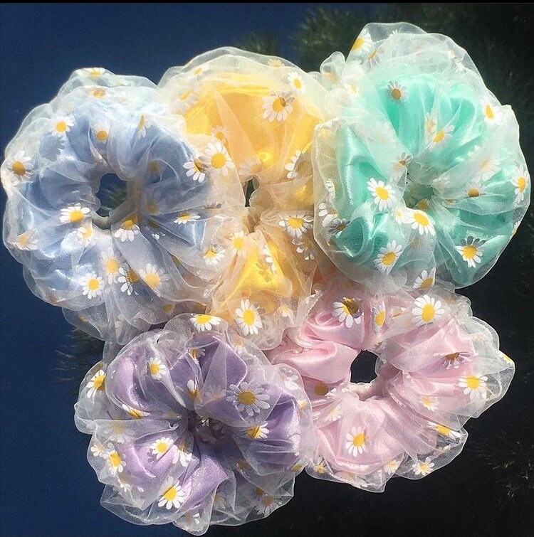 Daisy Scrunchie - Etsy