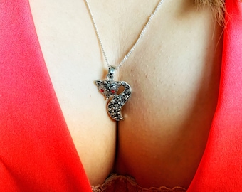 Vixen Hotwife necklace , sexy Hot Wife Cuckold necklace, swinger Lifestyle jewelry, sexy wife HW necklace