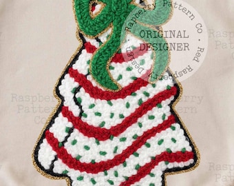 Retro Latch Hook Yarn Crochet Christmas Tree Cake, Trendy Christmas Crochet Png, Girly Xmas Png, Preppy Knitting, Debbie Cake, Digital File