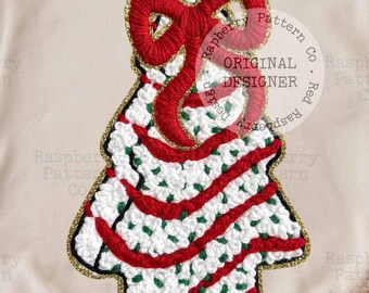 Retro Faux Latch Hook Yarn Crochet Christmas Tree Cake PNG, Trendy Christmas Crochet Png, Girly Xmas Png, Preppy Knitting, Debbie Cake