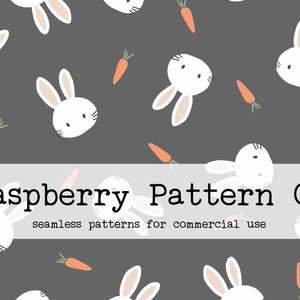 Könnte beinhalten: Ein nahtloses Muster mit weißen Hasen und orangefarbenen Karotten auf einem dunkelgrauen Hintergrund. Der Text "Raspberry Pattern Co. seamless patterns for commercial use" befindet sich am unteren Rand des Bildes.