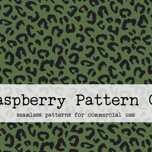 Winter Christmas Green Leopard Neutral Boho Seamless Pattern for Commercial Use, Christmas seamless repeat pattern, leopard seamless