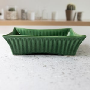 Marietta Modern rectangular MCM midcentury planter green vintage pottery M-101
