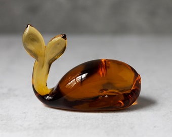 Viking yellow amber glass whale figurine 4" vintage