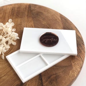 Signature Script Font Set Case (Select Lower Or Upper From Dropdown)