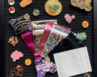 Enamel pin grab bag (B-grade)