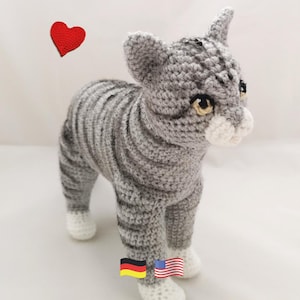 Realistic cat - lifelike - crochet pattern PDF - Amigurumi cat pattern in english and german - step by step crochet tutorial