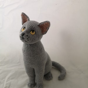 Sitting cat crochet pattern image 2