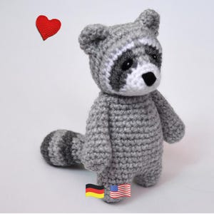Tiny Racoon crochet pattern