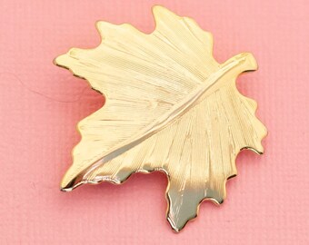 Vintage Shiny Gold Tone Art Nouveau Maple Leaf Brooch | H28