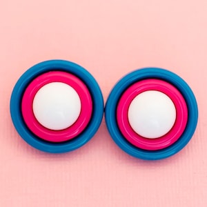 Vintage Tri Color Cute Stud Earrings | Avon | H26