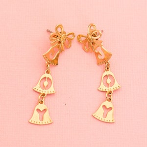 Vintage Gold Tone Christmas Bells Dangle Earrings | Avon H9