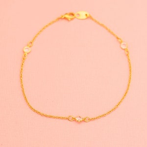 Minimalist Mirrors Bracelet | 8.75 Inch | Avon | H21
