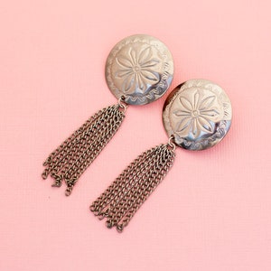 Vintage Floral Chained Dangle Earrings | H17