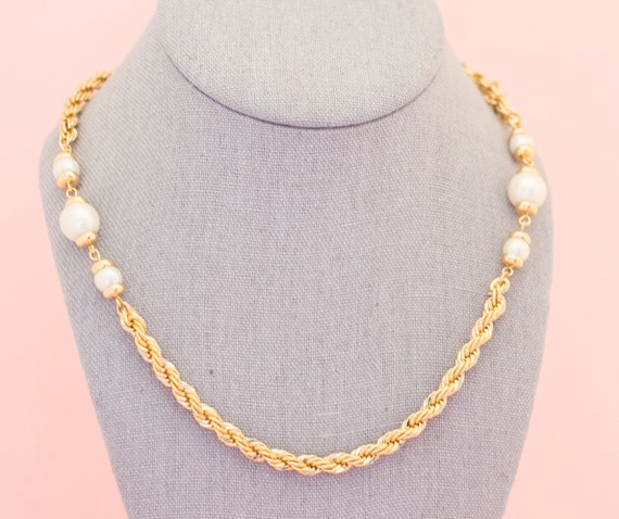 Vintage Gold Tone Chain White Beads Necklace | 23… - image 3