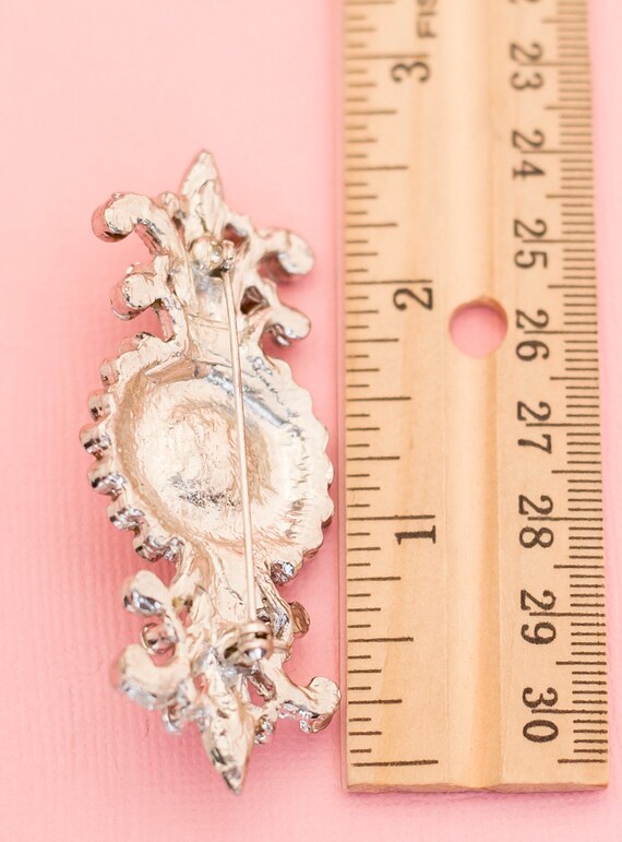 Vintage Elegant Pearl Island Diamond Brooch | Lar… - image 2