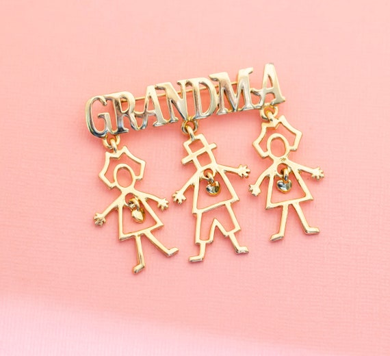 Vintage Grandma Love Gold Tone Brooch | H25