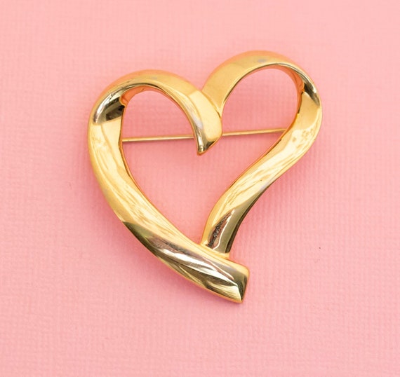 Vintage Gold Tone Spiral Heart Fashionable Brooch… - image 1