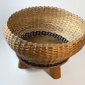 Indoor Rattan Korb Pflanzenständer auf einem Dreibein Holzbeine | Boho Modern Boho Dekor Pflanzer Halter