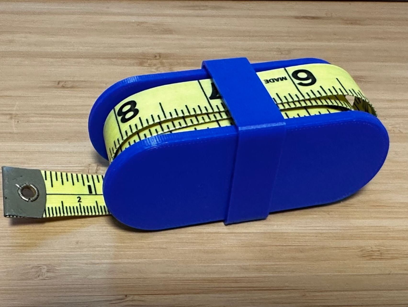 Fabric Measuring Tape Holder  Roll up your sewing tape measure with e