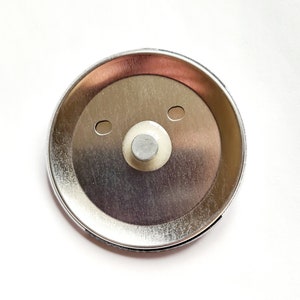 Button 'n.n.', Ø 76mm, Neodym, Supermagnet und origineller Hingucker mit sehr hoher Haftkraft Bild 2
