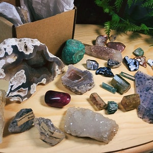 Mystery Crystal Curio Box