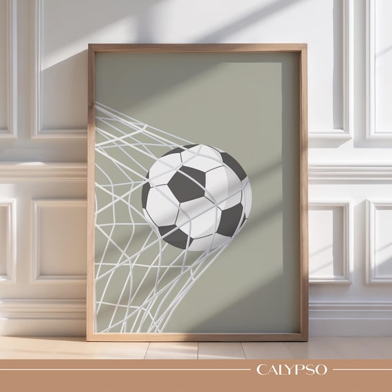 Poster football pour enfant vert sauge, affiche sport ballon dans les goals