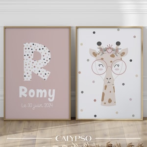 Geburtsposter Giraffe mit Brille, Geschenk für Neugeborene, rosa Wanddekoration mit Tierbaby