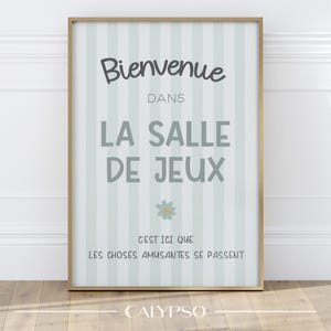 Poster per la sala giochi dei bambini - Decorazione murale a righe verde salvia in francese