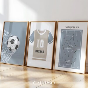 Pósteres de fútbol azules: carteles personalizados de camisetas, campos y porterías con balón